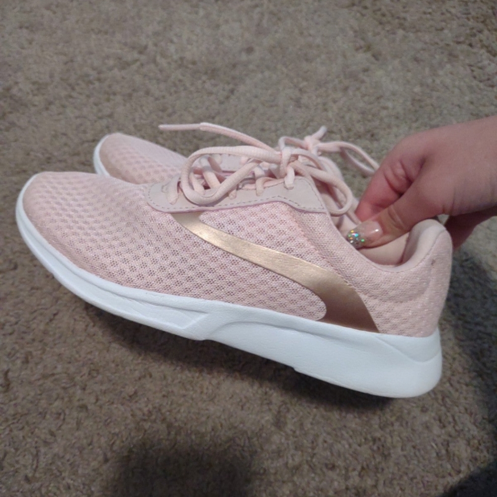 Active shoes